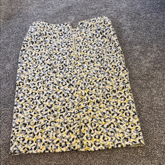 Anthropologie Stylish Leopard Print Skirt - Picture 4 of 7
